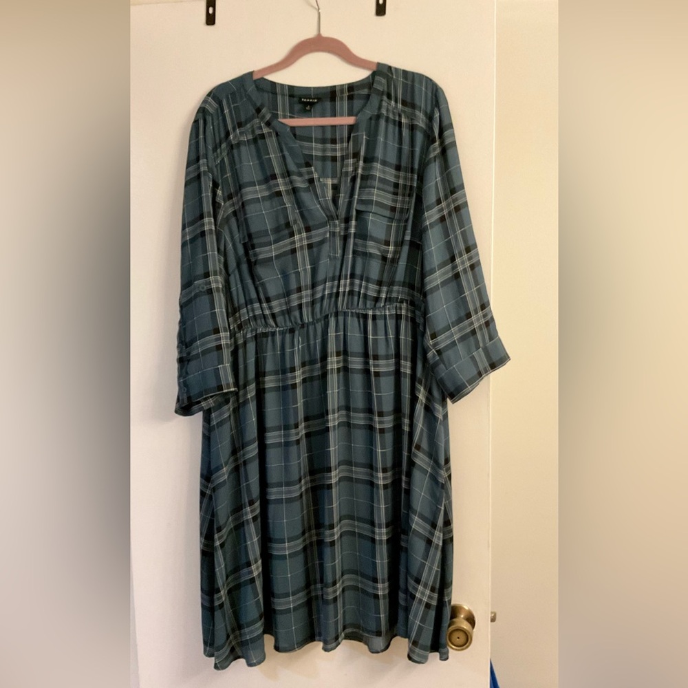 🪭 Torrid Blue Plaid Dress